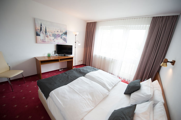 Hotel room Wiesbaden-Mainz